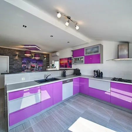 فيلة Luxury Loft 